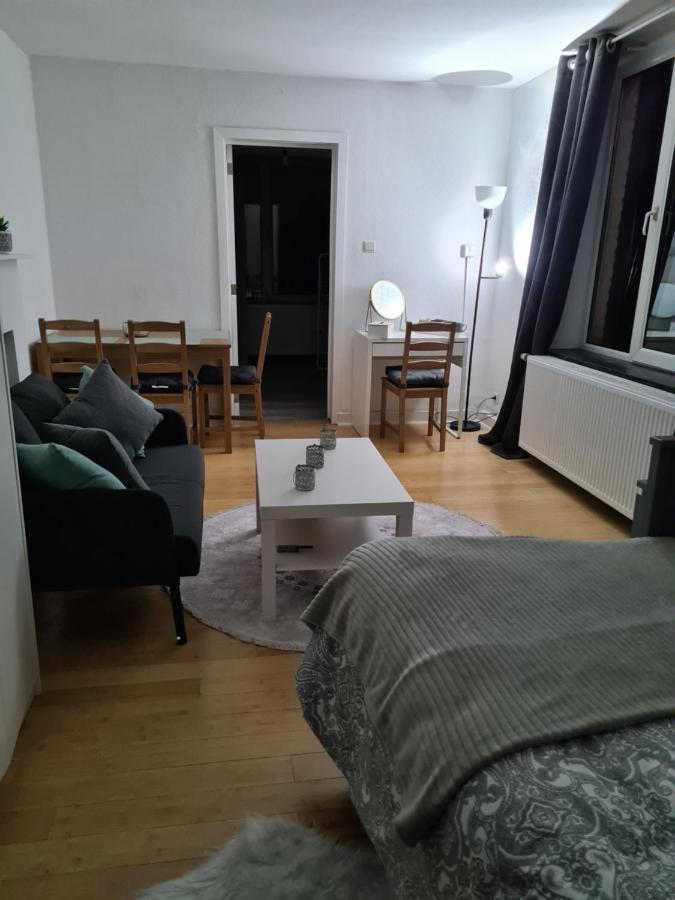 Cosy 1 & 2 Parking Et Wifi Gratuits Apartment Charleroi Room photo